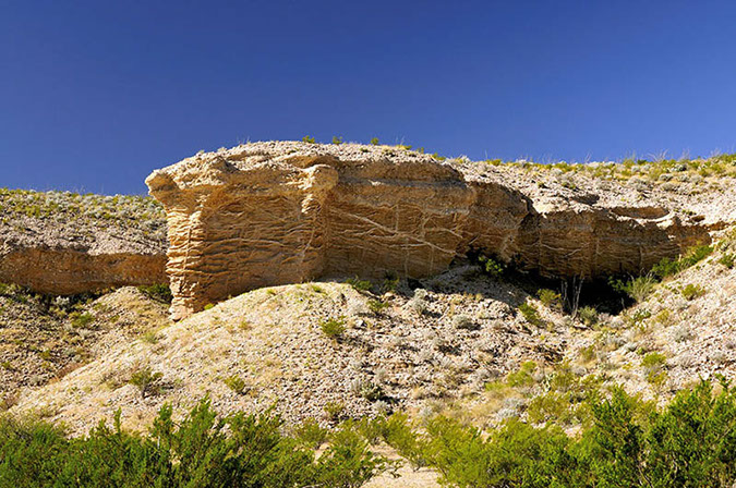 _D304473